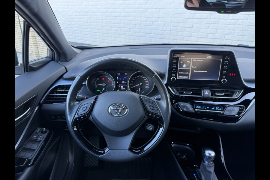 Toyota C-HR 1.8 Hybrid Team D | CarPlay | ACC | Camera | Keyless | 18 inch