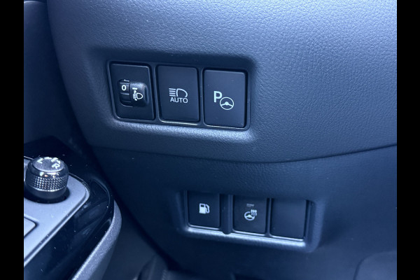 Toyota C-HR 1.8 Hybrid Team D | CarPlay | ACC | Camera | Keyless | 18 inch