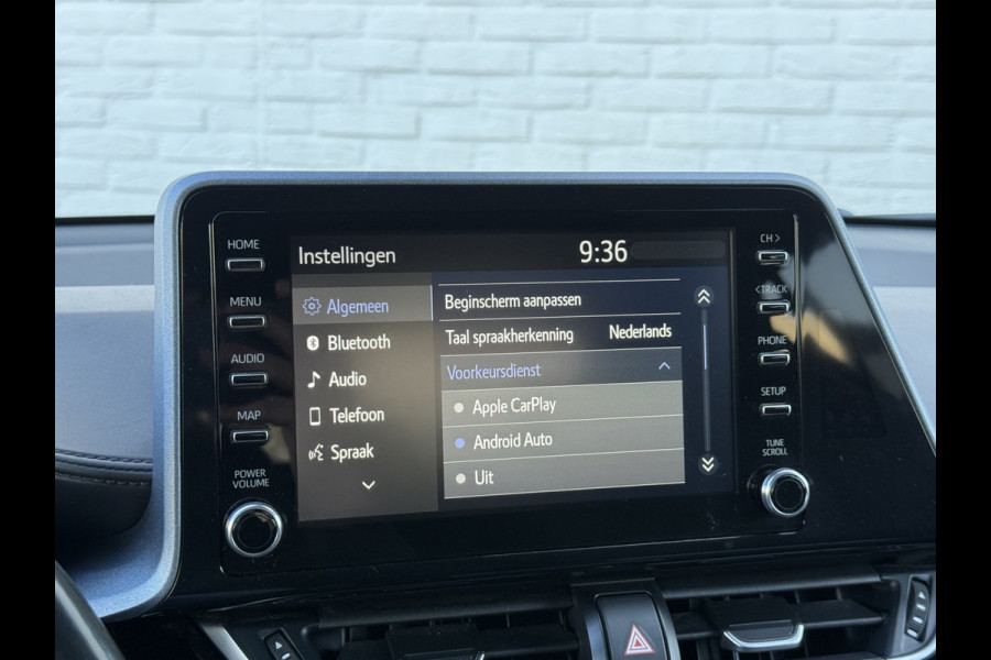 Toyota C-HR 1.8 Hybrid Team D | CarPlay | ACC | Camera | Keyless | 18 inch