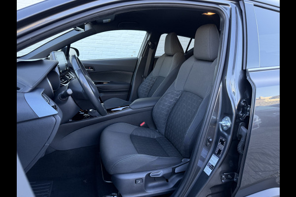 Toyota C-HR 1.8 Hybrid Team D | CarPlay | ACC | Camera | Keyless | 18 inch