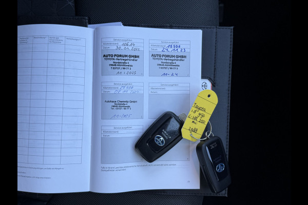 Toyota C-HR 1.8 Hybrid Team D | CarPlay | ACC | Camera | Keyless | 18 inch