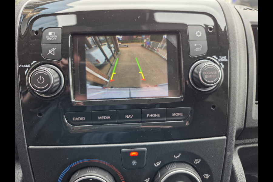 Peugeot Boxer 2.2 BlueHDI 140Pk L4H2 Airco Navi PDC Cruise control Achteruitrijcamera
