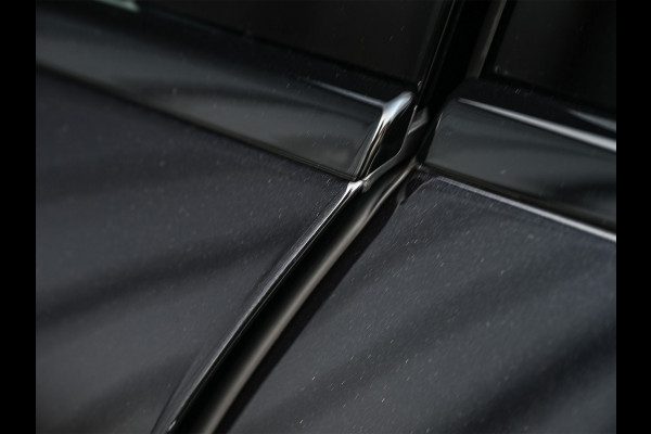 Porsche Cayenne 3.0 E-Hybrid 463PK Sport Design | Panoramadak | Sport-Chrono | Bose Surround System | 18-wegs + memory | Head-Up | Soft Close