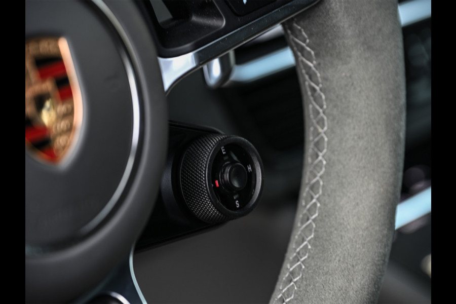 Porsche Cayenne 3.0 E-Hybrid 463PK Sport Design | Panoramadak | Sport-Chrono | Bose Surround System | 18-wegs + memory | Head-Up | Soft Close