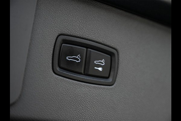 Porsche Cayenne 3.0 E-Hybrid 463PK Sport Design | Panoramadak | Sport-Chrono | Bose Surround System | 18-wegs + memory | Head-Up | Soft Close