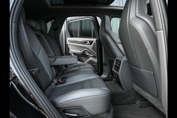 Porsche Cayenne 3.0 E-Hybrid 463PK Sport Design | Panoramadak | Sport-Chrono | Bose Surround System | 18-wegs + memory | Head-Up | Soft Close