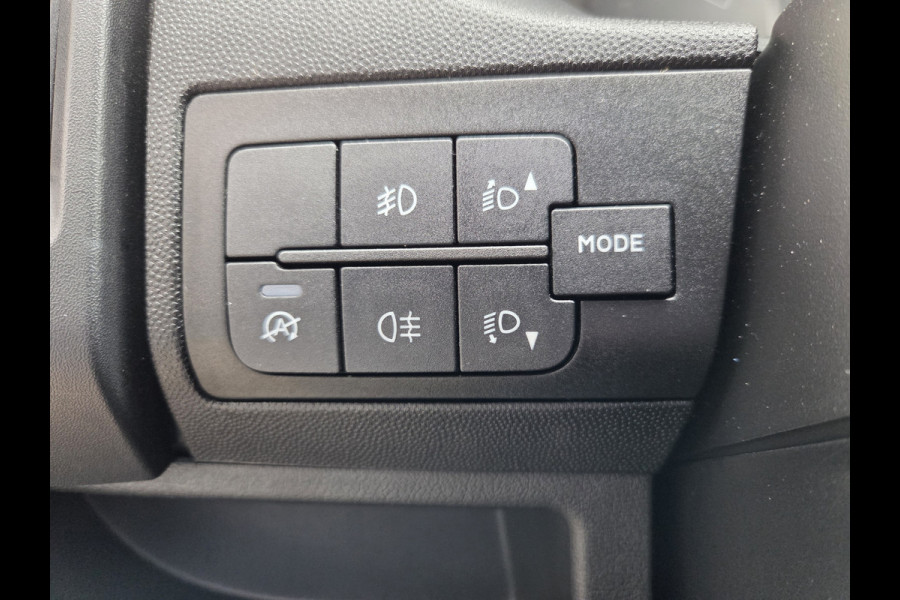 Peugeot Boxer 2.2 BlueHDI 140Pk L4H2 Airco Navi PDC Cruise control Achteruitrijcamera