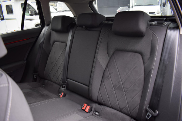 Volkswagen Golf Variant 1.0 eTSI Life Business | Stuur- en Stoelverw. | Sportstoelen | LED | Massage