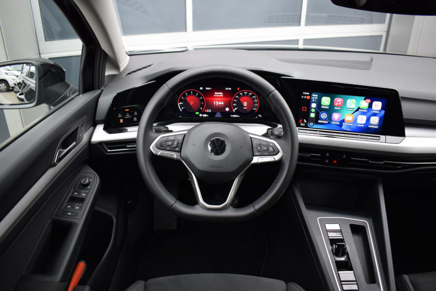 Volkswagen Golf Variant 1.0 eTSI Life Business | Stuur- en Stoelverw. | Sportstoelen | LED | Massage