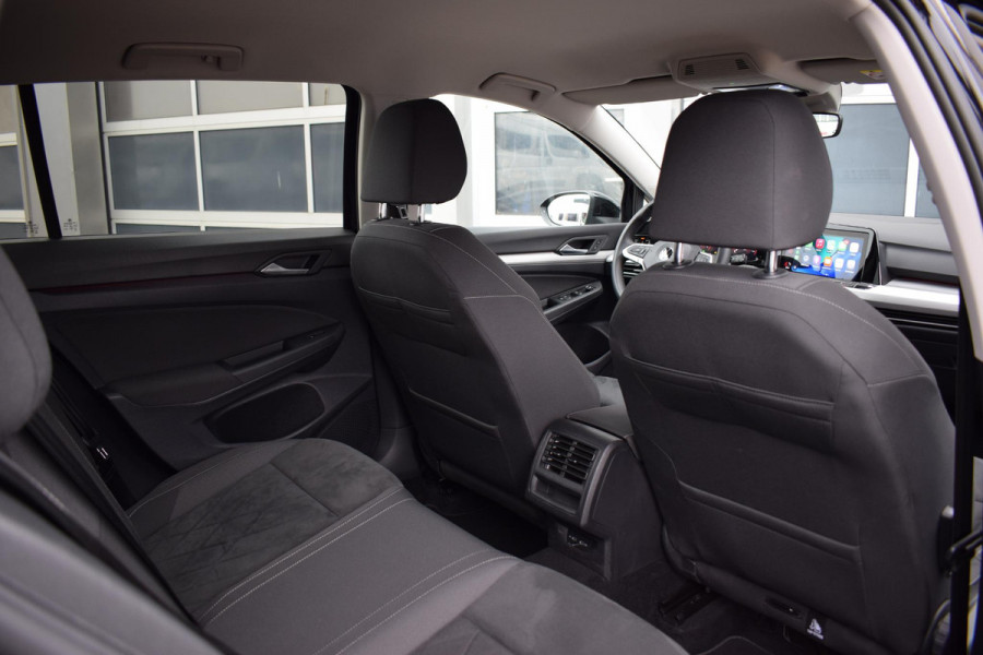 Volkswagen Golf Variant 1.0 eTSI Life Business | Stuur- en Stoelverw. | Sportstoelen | LED | Massage