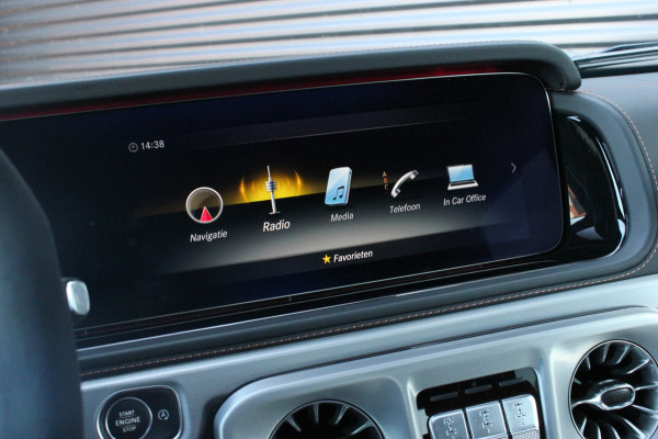 Mercedes-Benz G-Klasse 63 / BURMESTER / INCL. BTW / PANO-DAK / G-MANUFAKTUR / STOELMASSAGE / FULL / DISTRONIC / TREKHAAK / 360 CAM