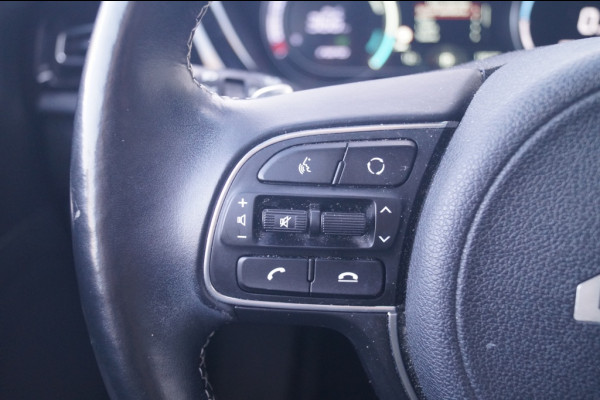 Kia e-Niro ExecutiveLine 64kWh -LEER-S.DAK-NAVI-ECC-CAM-