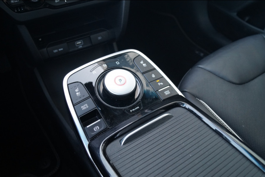 Kia e-Niro ExecutiveLine 64kWh -LEER-S.DAK-NAVI-ECC-CAM-