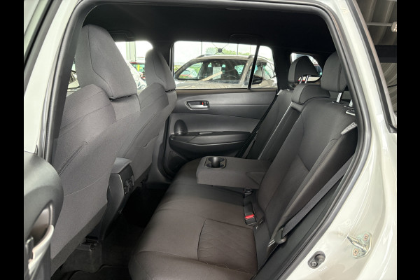 Toyota Corolla Cross 1.8 Hybrid 140 Style Plus KEYLESS/CAMERA/NAVI/DODEHOEK/WINTERPACK