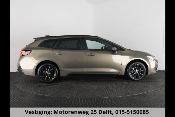 Toyota Corolla Touring Sports HYBRID BLACKLINE ACTIVE GARANTIE TOT 2033! NIEUW MODEL. CARPLAY NAVIGATIE. ADAPTIEVE CRUISE CONTROL . APPLE CARPLAY & ANDRIOD AUTO . CAMERA