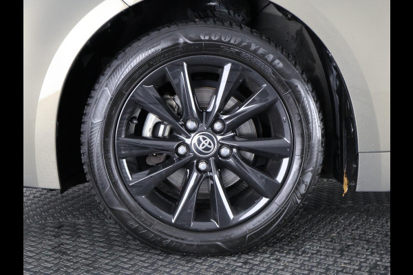 Toyota Corolla Touring Sports HYBRID BLACKLINE ACTIVE GARANTIE TOT 2033! NIEUW MODEL. CARPLAY NAVIGATIE. ADAPTIEVE CRUISE CONTROL . APPLE CARPLAY & ANDRIOD AUTO . CAMERA