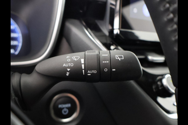 Toyota Corolla Touring Sports Hybrid 140 Active Bi-Tone | Stuur-& Stoelverwarming | Apple Carplay&AndroidAUTO | Adapt.Cruise control