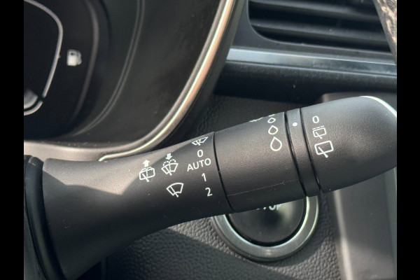 Renault Kadjar 1.3 TCe Intens BOSE / TREKHAAK / STOELVERW. / CARPLAY / CRUISE / CAMERA / PDC / 4-SEIZ B / 19 INCH / ECC / NAVI