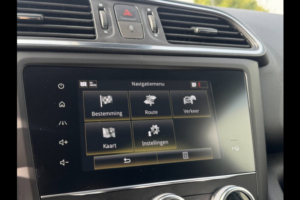 Renault Kadjar 1.3 TCe Intens BOSE / TREKHAAK / STOELVERW. / CARPLAY / CRUISE / CAMERA / PDC / 4-SEIZ B / 19 INCH / ECC / NAVI
