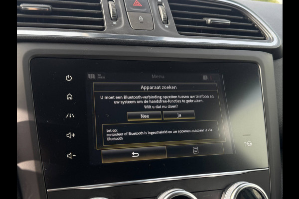 Renault Kadjar 1.3 TCe Intens BOSE / TREKHAAK / STOELVERW. / CARPLAY / CRUISE / CAMERA / PDC / 4-SEIZ B / 19 INCH / ECC / NAVI