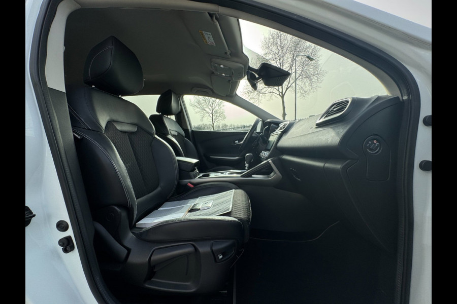 Renault Kadjar 1.3 TCe Intens BOSE / TREKHAAK / STOELVERW. / CARPLAY / CRUISE / CAMERA / PDC / 4-SEIZ B / 19 INCH / ECC / NAVI