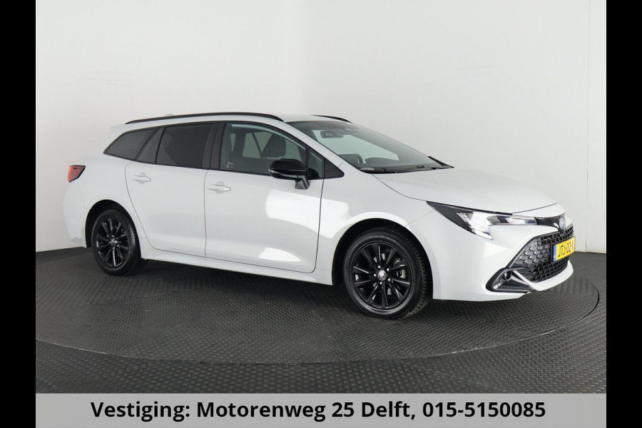 Toyota Corolla Touring Sports Hybrid 140 Business Bi-Tone PAS 25.228 KM!!!! STOEL -EN STUURVERWARMING . CAMERA . APPLE CARPLAY & ANDROID AUTO