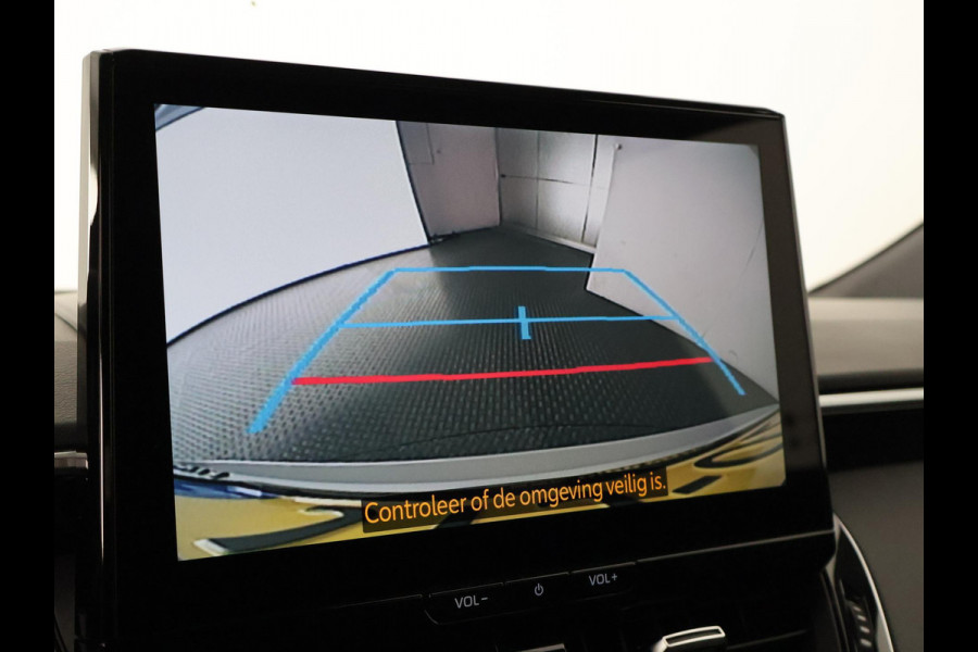 Toyota Corolla Touring Sports Hybrid 140 Business Bi-Tone PAS 25.228 KM!!!! STOEL -EN STUURVERWARMING . CAMERA . APPLE CARPLAY & ANDROID AUTO