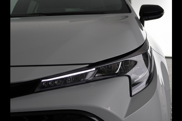Toyota Corolla Touring Sports Hybrid 140 Business Bi-Tone PAS 25.228 KM!!!! STOEL -EN STUURVERWARMING . CAMERA . APPLE CARPLAY & ANDROID AUTO