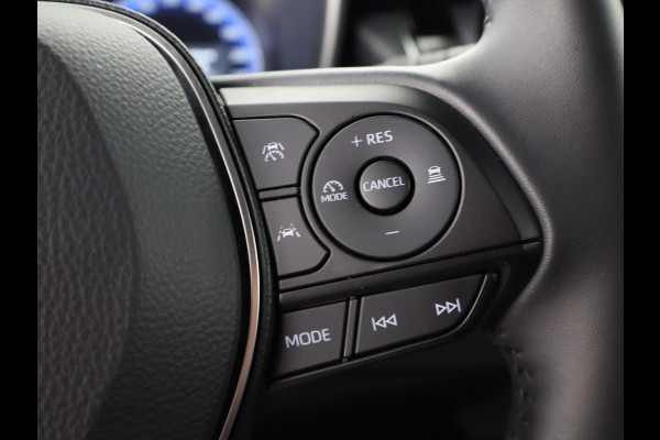 Toyota Corolla Touring Sports Hybrid 140 Business Bi-Tone PAS 25.228 KM!!!! STOEL -EN STUURVERWARMING . CAMERA . APPLE CARPLAY & ANDROID AUTO