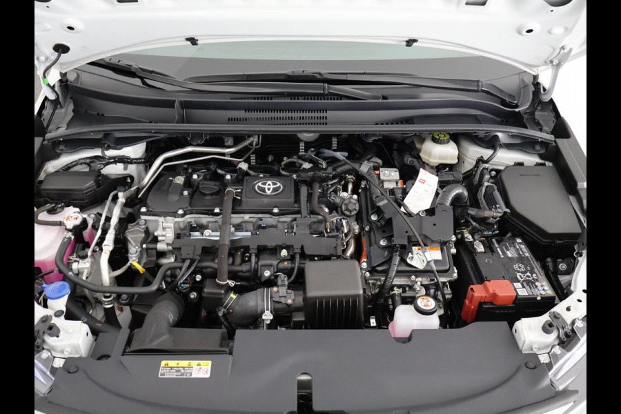 Toyota Corolla Touring Sports Hybrid 140 Business Bi-Tone PAS 25.228 KM!!!! STOEL -EN STUURVERWARMING . CAMERA . APPLE CARPLAY & ANDROID AUTO