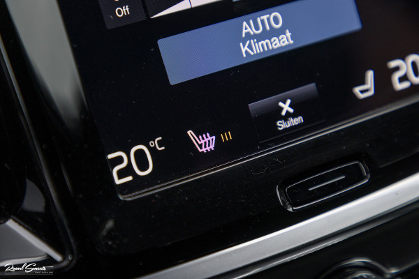 Volvo V60 2.0 T5 R-Design | Zwenkbare trekhaak | Memory | Cruise control | Apple carplay |