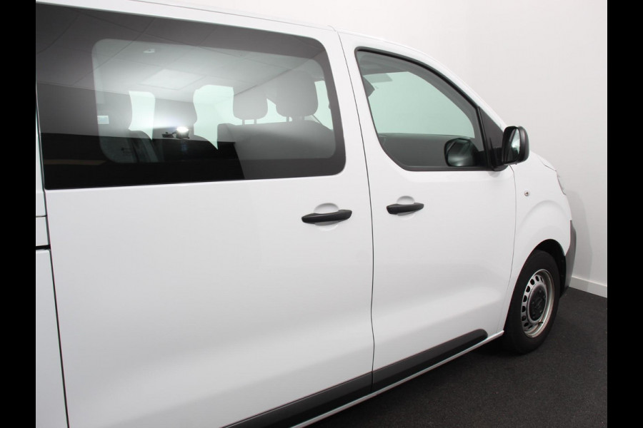 Opel Vivaro 2.0 CDTI Automaat 145 pk L3H1 Dubbele Cabine 6p Edition Navigatie Apple Carplay/Android Auto Airco Bluetooth Trekhaak Betimmering Cruise Control