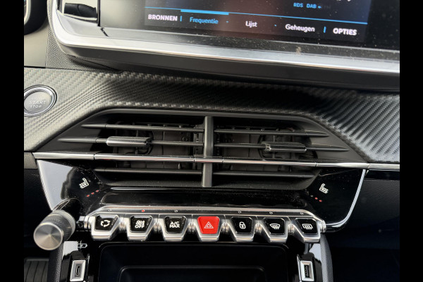 Peugeot e-208 EV Active Pack 50 kWh SOH 89% | 3 FASE LADER | WARMTEPOMP | STOELVERWARMING | PEUGEOT DEALER ONDERHOUDEN | ALL SEASON BANDEN | NAVI BY APPLE CARPLAY | RIJKLAAR GELEVERD MET 12 MND BOVAG GARANTIE