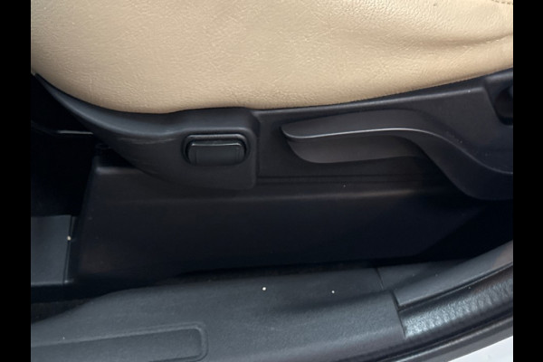 Mitsubishi Outlander 2.4 PHEV Pure+ Leer / Trekhaak / Side skirts