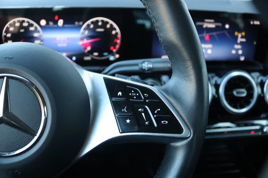 Mercedes-Benz B-Klasse B200 177PK Automaat Mild-Hybrid Luxury Line Camera/Cruise-control/Elektr.-achterklep