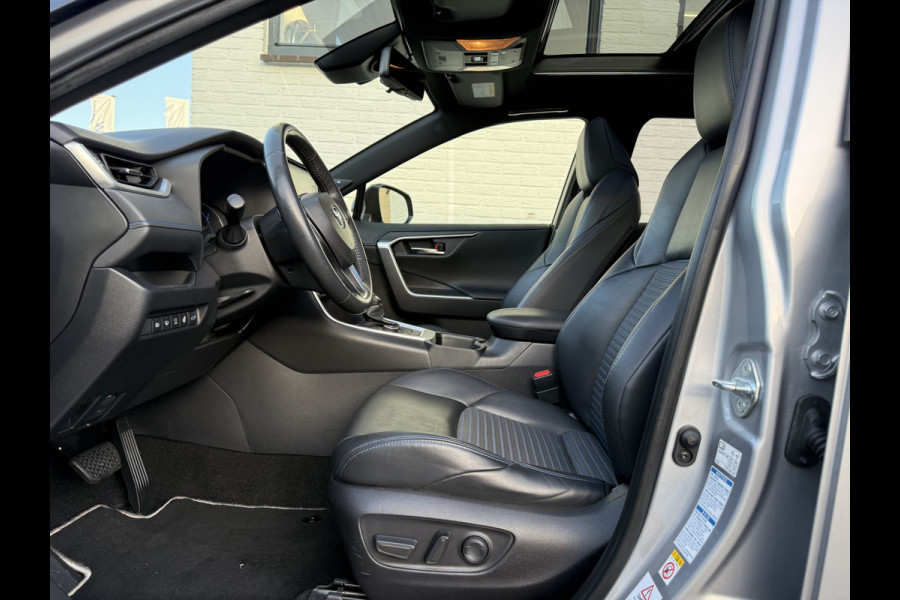 Toyota RAV4 2.5 Hybrid AWD Bi-Tone | Trekhaak | Pano | JBL | Keyless | 360* Camera