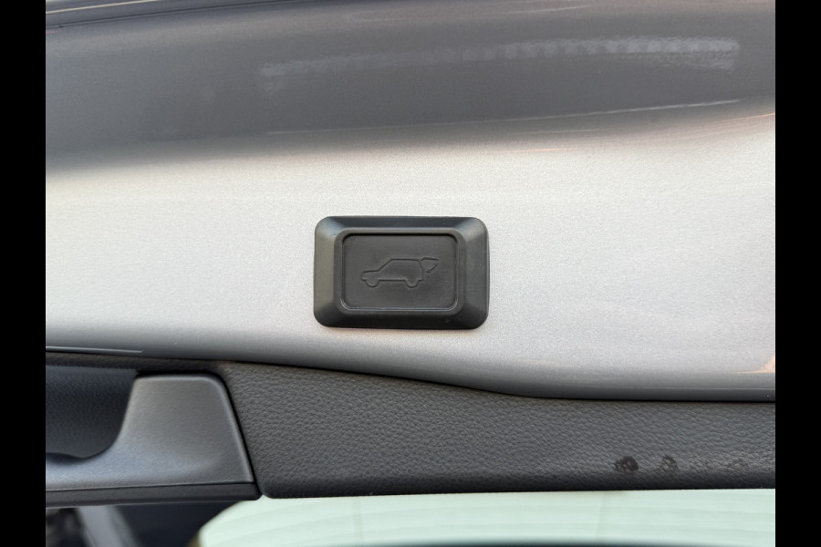 Toyota RAV4 2.5 Hybrid AWD Bi-Tone | Trekhaak | Pano | JBL | Keyless | 360* Camera