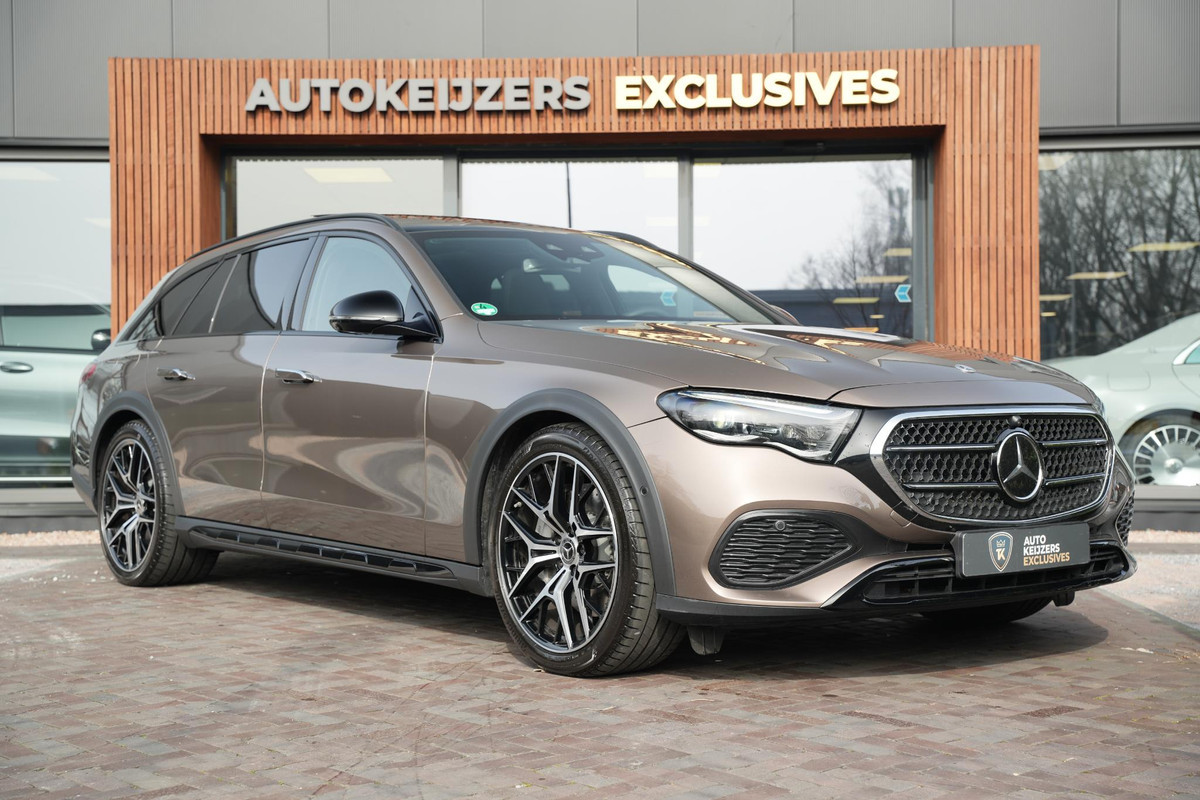 Mercedes-Benz E-Klasse All-Terrain 300 de 4MATIC All-Terrain Panoramadak Hyperscreen Adapt. Cruise Burmester HeadUp Luchtvering Trekhaak All Terrain