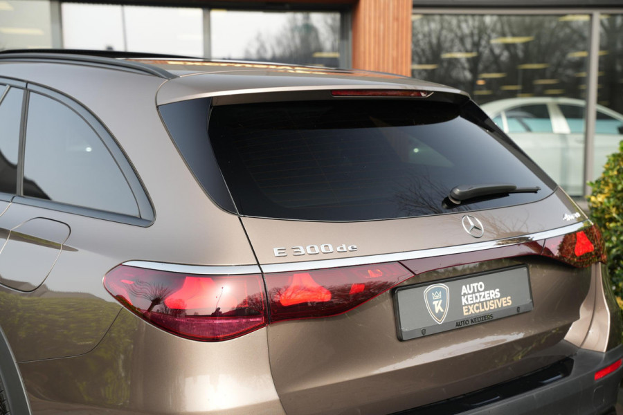 Mercedes-Benz E-Klasse All-Terrain 300 de 4MATIC All-Terrain Panoramadak Hyperscreen Adapt. Cruise Burmester HeadUp Luchtvering Trekhaak All Terrain