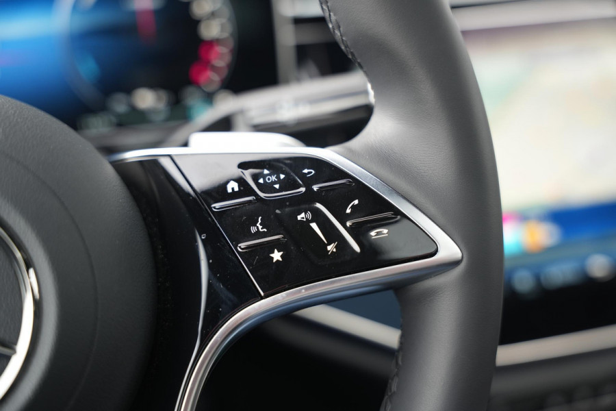 Mercedes-Benz E-Klasse All-Terrain 300 de 4MATIC All-Terrain Panoramadak Hyperscreen Adapt. Cruise Burmester HeadUp Luchtvering Trekhaak All Terrain