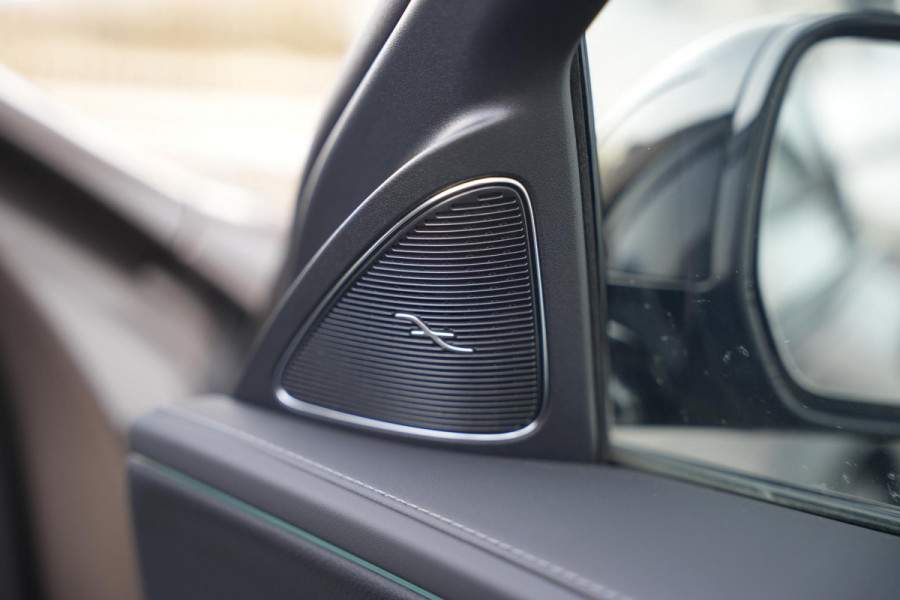 Mercedes-Benz E-Klasse All-Terrain 300 de 4MATIC All-Terrain Panoramadak Hyperscreen Adapt. Cruise Burmester HeadUp Luchtvering Trekhaak All Terrain