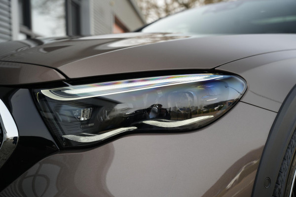 Mercedes-Benz E-Klasse All-Terrain 300 de 4MATIC All-Terrain Panoramadak Hyperscreen Adapt. Cruise Burmester HeadUp Luchtvering Trekhaak All Terrain