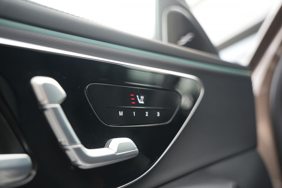 Mercedes-Benz E-Klasse All-Terrain 300 de 4MATIC All-Terrain Panoramadak Hyperscreen Adapt. Cruise Burmester HeadUp Luchtvering Trekhaak All Terrain