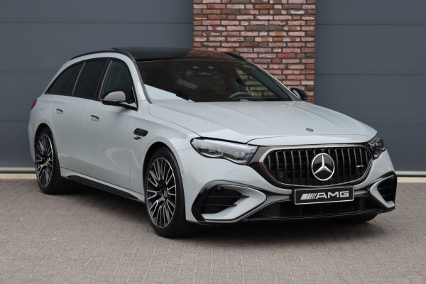 Mercedes-Benz E-Klasse Estate AMG 53 4MATIC+ Premium+ | Hyperscreen | Achterasbesturing | Distronic+ | Stoelventilatie | Trekhaak | 3D-Display | Panoramadak | Digital Light | Burmester | HUD |