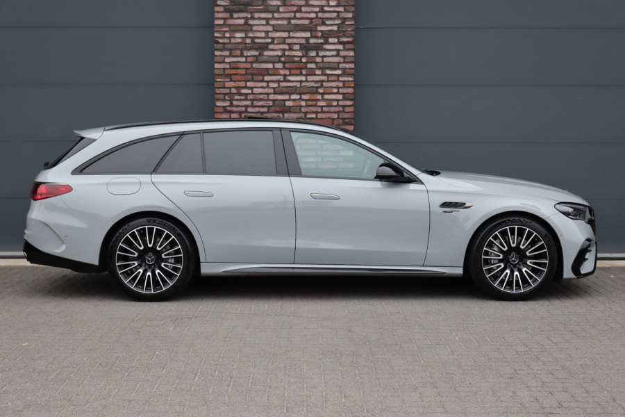 Mercedes-Benz E-Klasse Estate AMG 53 4MATIC+ Premium+ | Hyperscreen | Achterasbesturing | Distronic+ | Stoelventilatie | Trekhaak | 3D-Display | Panoramadak | Digital Light | Burmester | HUD |
