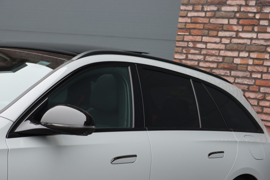 Mercedes-Benz E-Klasse Estate AMG 53 4MATIC+ Premium+ | Hyperscreen | Achterasbesturing | Distronic+ | Stoelventilatie | Trekhaak | 3D-Display | Panoramadak | Digital Light | Burmester | HUD |