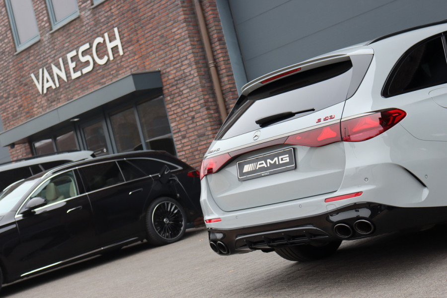 Mercedes-Benz E-Klasse Estate AMG 53 4MATIC+ Premium+ | Hyperscreen | Achterasbesturing | Distronic+ | Stoelventilatie | Trekhaak | 3D-Display | Panoramadak | Digital Light | Burmester | HUD |