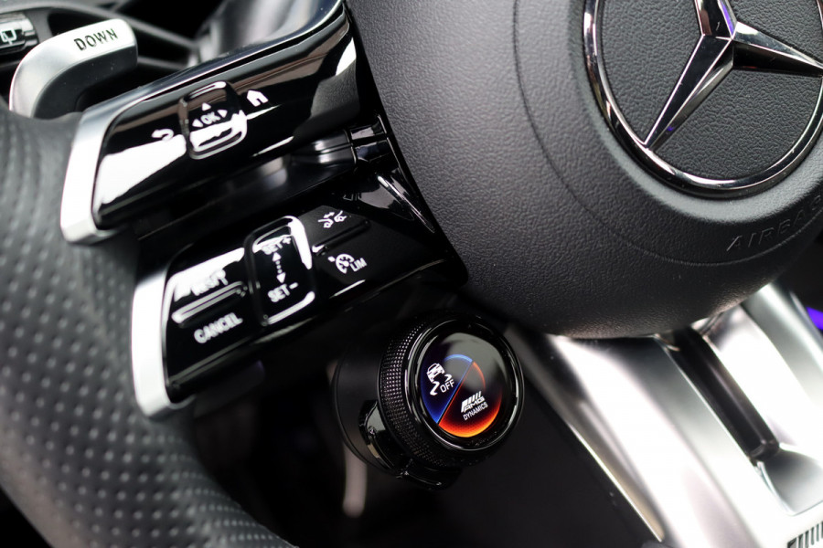 Mercedes-Benz E-Klasse Estate AMG 53 4MATIC+ Premium+ | Hyperscreen | Achterasbesturing | Distronic+ | Stoelventilatie | Trekhaak | 3D-Display | Panoramadak | Digital Light | Burmester | HUD |