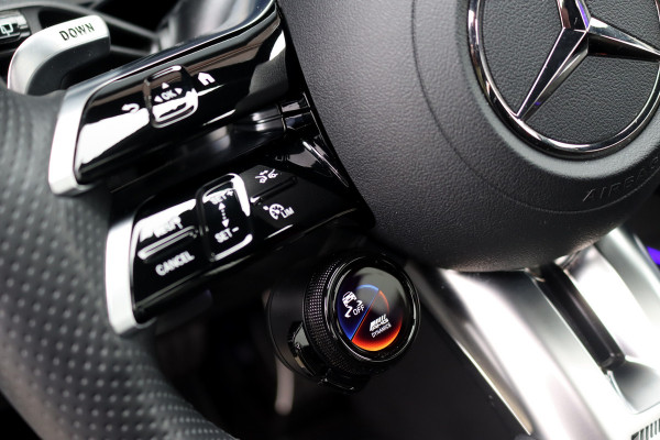 Mercedes-Benz E-Klasse Estate AMG 53 4MATIC+ Premium+ | Hyperscreen | Achterasbesturing | Distronic+ | Stoelventilatie | Trekhaak | 3D-Display | Panoramadak | Digital Light | Burmester | HUD |