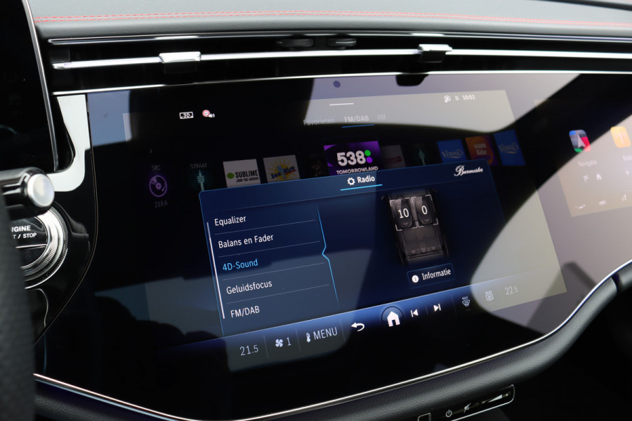 Mercedes-Benz E-Klasse Estate AMG 53 4MATIC+ Premium+ | Hyperscreen | Achterasbesturing | Distronic+ | Stoelventilatie | Trekhaak | 3D-Display | Panoramadak | Digital Light | Burmester | HUD |